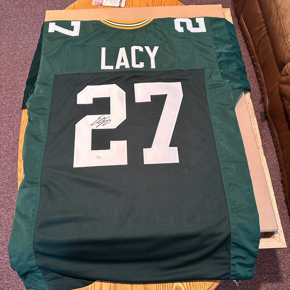 Eddie Lacy autographed Green Bay Packers jersey #27